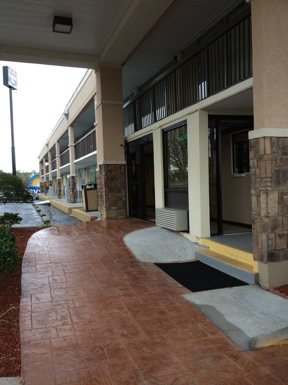Knights Inn Newport Exterior photo